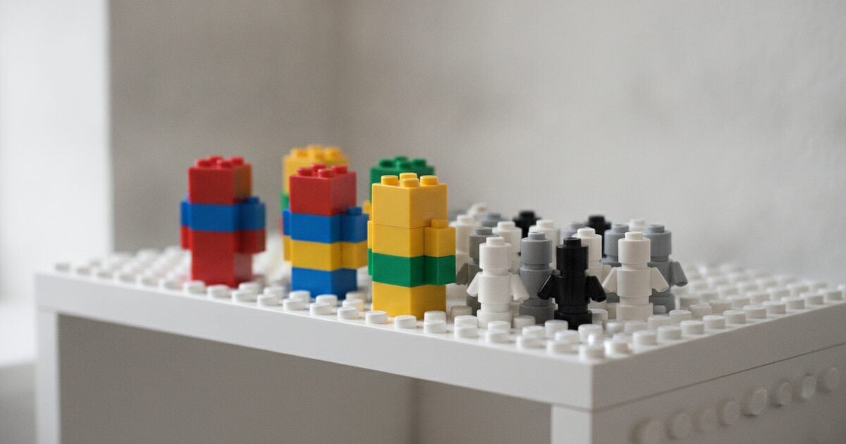 LEGO BrickHeadz vs Minifigures: Which Should You Collect?